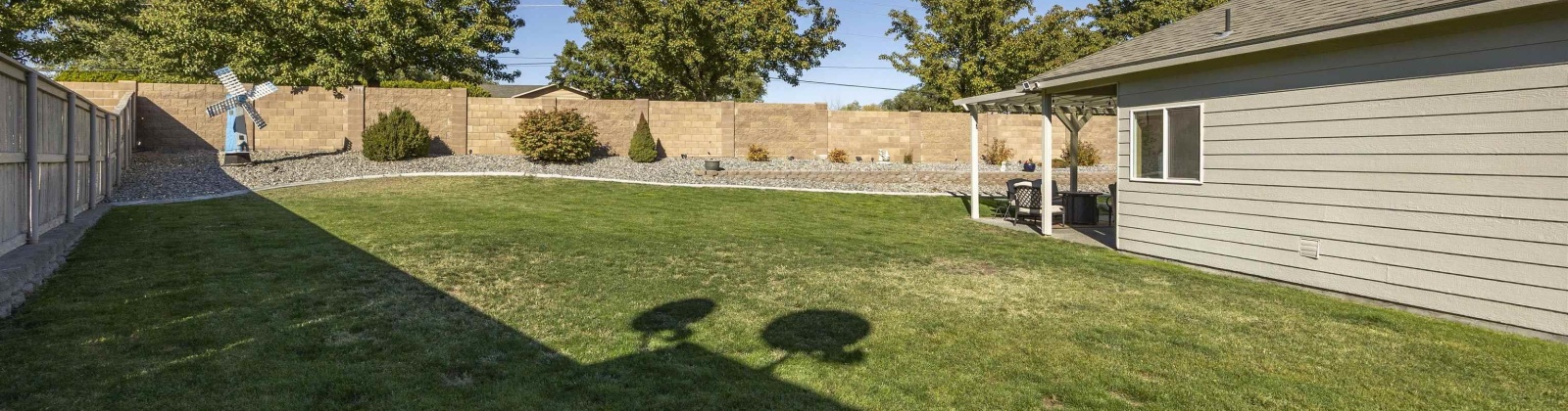 11th Ave, Kennewick, Washington 99338, 4 Bedrooms Bedrooms, 0 ,2 BathroomsBathrooms,Houses,For Sale,11th Ave,0,288262