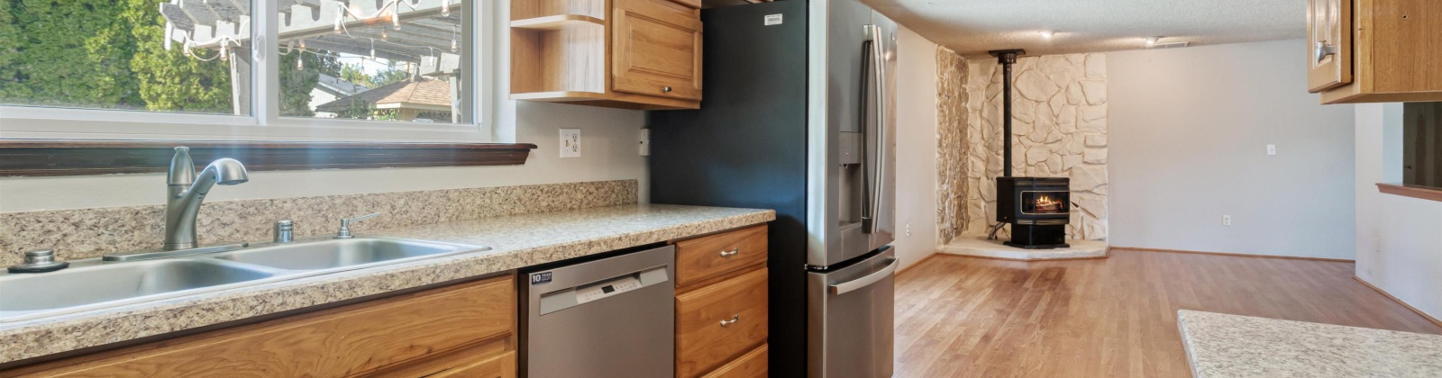 Fern Loop, West Richland, Washington 99353, 3 Bedrooms Bedrooms, 0 ,2 BathroomsBathrooms,Houses,For Sale,Fern Loop,0,288263