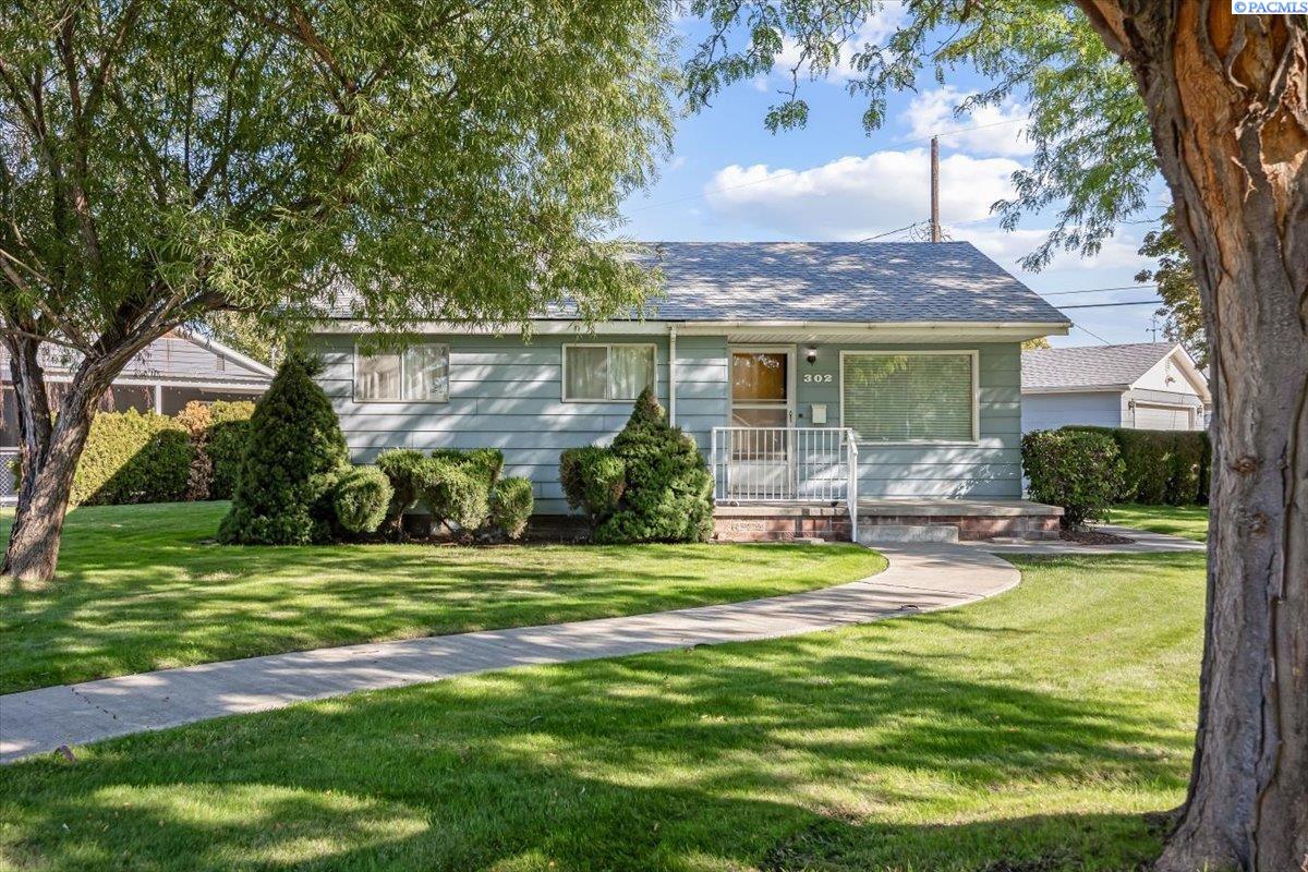 Rossell Ave, Richland, Washington 99352, 3 Bedrooms Bedrooms, 0 ,1 BathroomBathrooms,Houses,For Sale,Rossell Ave,0,288282