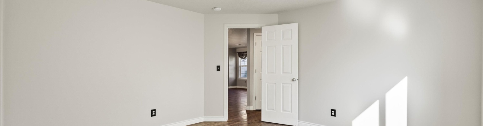39th Ave, Kennewick, Washington 99336, 4 Bedrooms Bedrooms, 0 ,2 BathroomsBathrooms,Houses,For Sale,39th Ave,0,288279