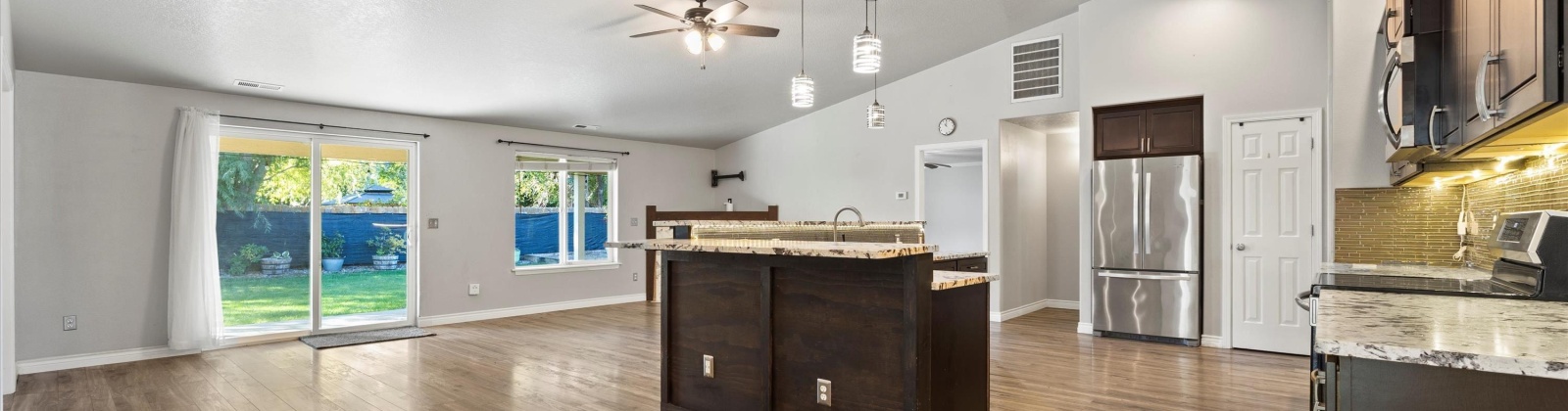 39th Ave, Kennewick, Washington 99336, 4 Bedrooms Bedrooms, 0 ,2 BathroomsBathrooms,Houses,For Sale,39th Ave,0,288279