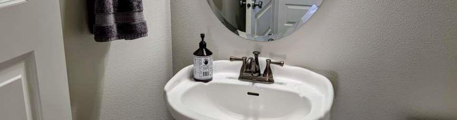 Balmoral, Pasco, Washington 99301, 4 Bedrooms Bedrooms, 0 ,3 BathroomsBathrooms,Houses,For Sale,Balmoral,0,288272