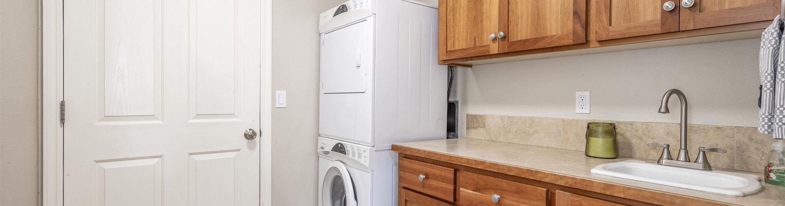 Jefferson Place, Kennewick, Washington 99338, 3 Bedrooms Bedrooms, 0 ,2 BathroomsBathrooms,Houses,For Sale,Jefferson Place,0,288286