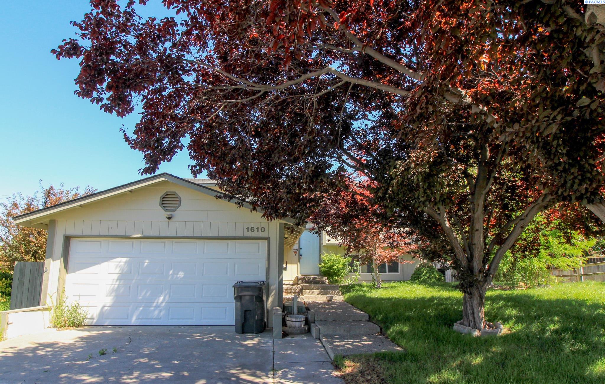 Teal Court, West Richland, Washington 99353, 4 Bedrooms Bedrooms, 0 ,2 BathroomsBathrooms,Houses,For Rent,Teal Court,0,288289
