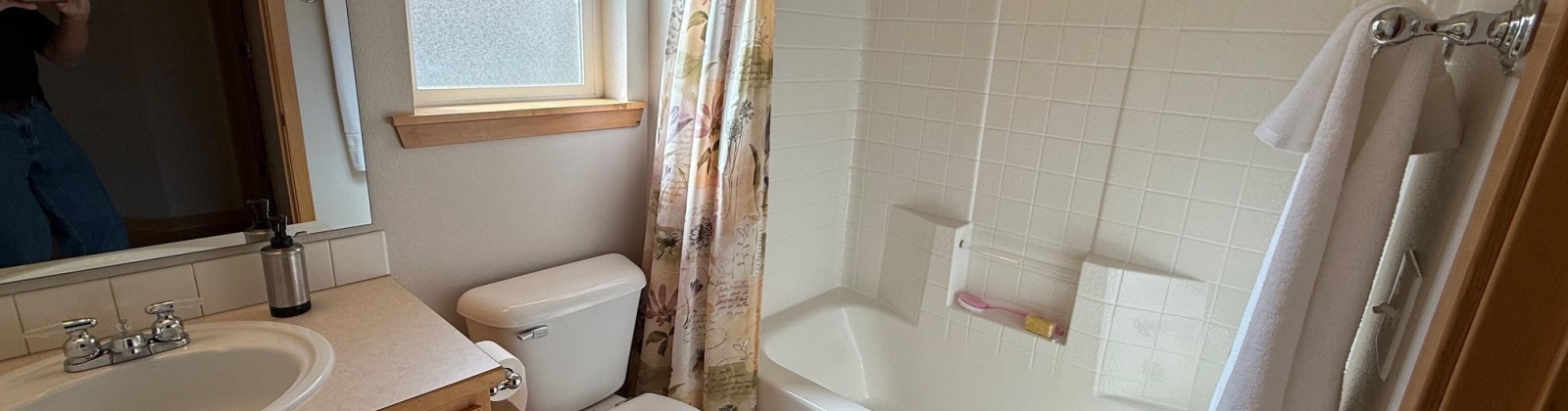 21st, Kennewick, Washington 99338, 3 Bedrooms Bedrooms, 0 ,2 BathroomsBathrooms,Houses,For Sale,21st,0,288294