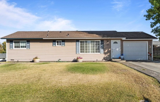 Coach Ct., Grandview, Washington 98930, 3 Bedrooms Bedrooms, 0 ,1 BathroomBathrooms,Houses,For Sale,Coach Ct.,0,288300