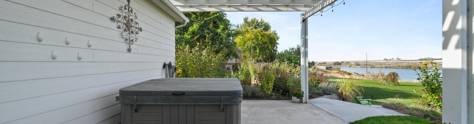 PUMPING PLANT RD, Burbank, Washington 99323, 3 Bedrooms Bedrooms, 0 ,3 BathroomsBathrooms,Manufactured Homes,For Sale,PUMPING PLANT RD,0,288315