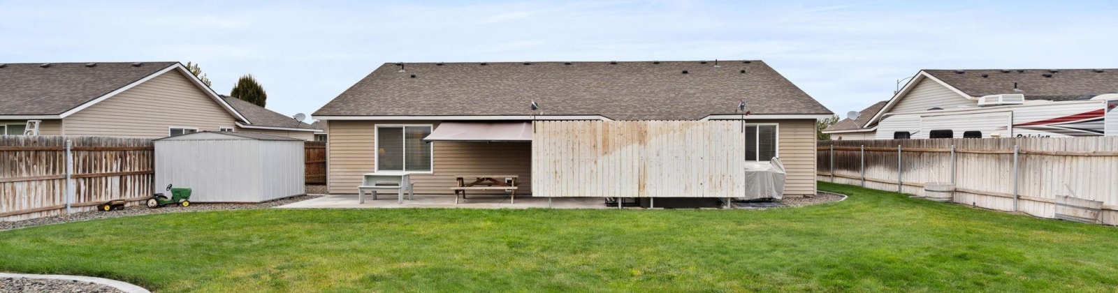 Catalonia, Pasco, Washington 99301, 3 Bedrooms Bedrooms, 0 ,2 BathroomsBathrooms,Houses,For Sale,Catalonia,0,288341