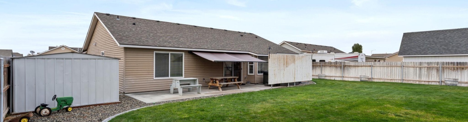 Catalonia, Pasco, Washington 99301, 3 Bedrooms Bedrooms, 0 ,2 BathroomsBathrooms,Houses,For Sale,Catalonia,0,288341