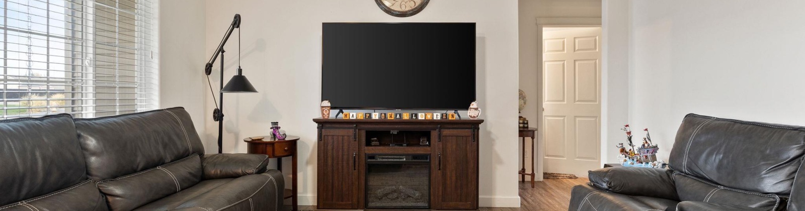 Catalonia, Pasco, Washington 99301, 3 Bedrooms Bedrooms, 0 ,2 BathroomsBathrooms,Houses,For Sale,Catalonia,0,288341