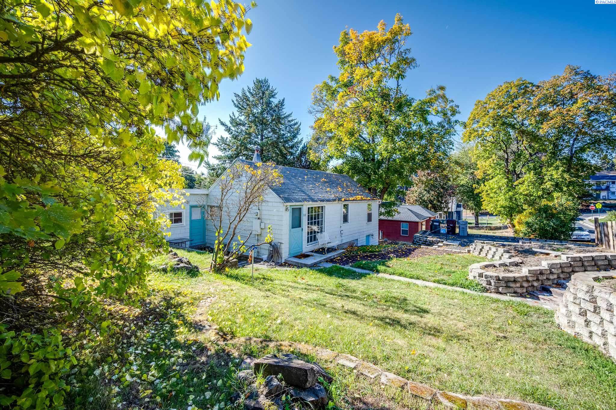 True St, Pullman, Washington 99163, 3 Bedrooms Bedrooms, 0 ,2 BathroomsBathrooms,Houses,For Sale,True St,0,288339