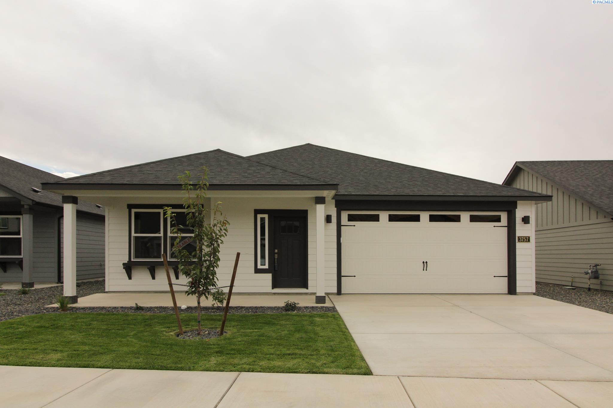 Barbera Street, Richland, Washington 99352, 3 Bedrooms Bedrooms, 0 ,2 BathroomsBathrooms,Houses,For Rent,Barbera Street,0,288338