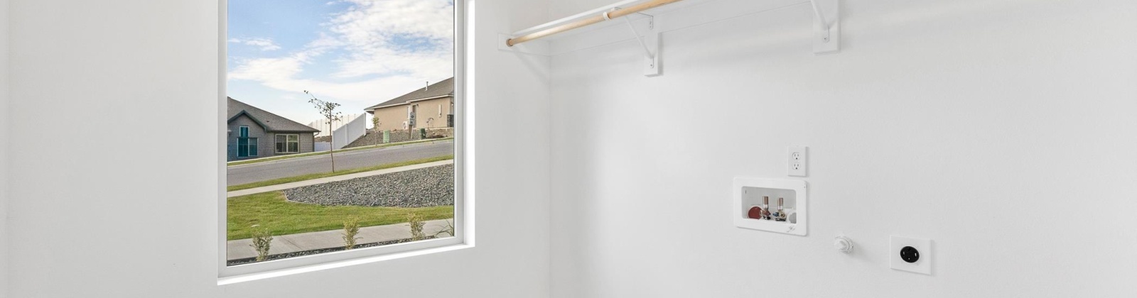 Penn St, Kennewick, Washington 99338, 3 Bedrooms Bedrooms, 0 ,2 BathroomsBathrooms,Houses,For Sale,Penn St,0,288333