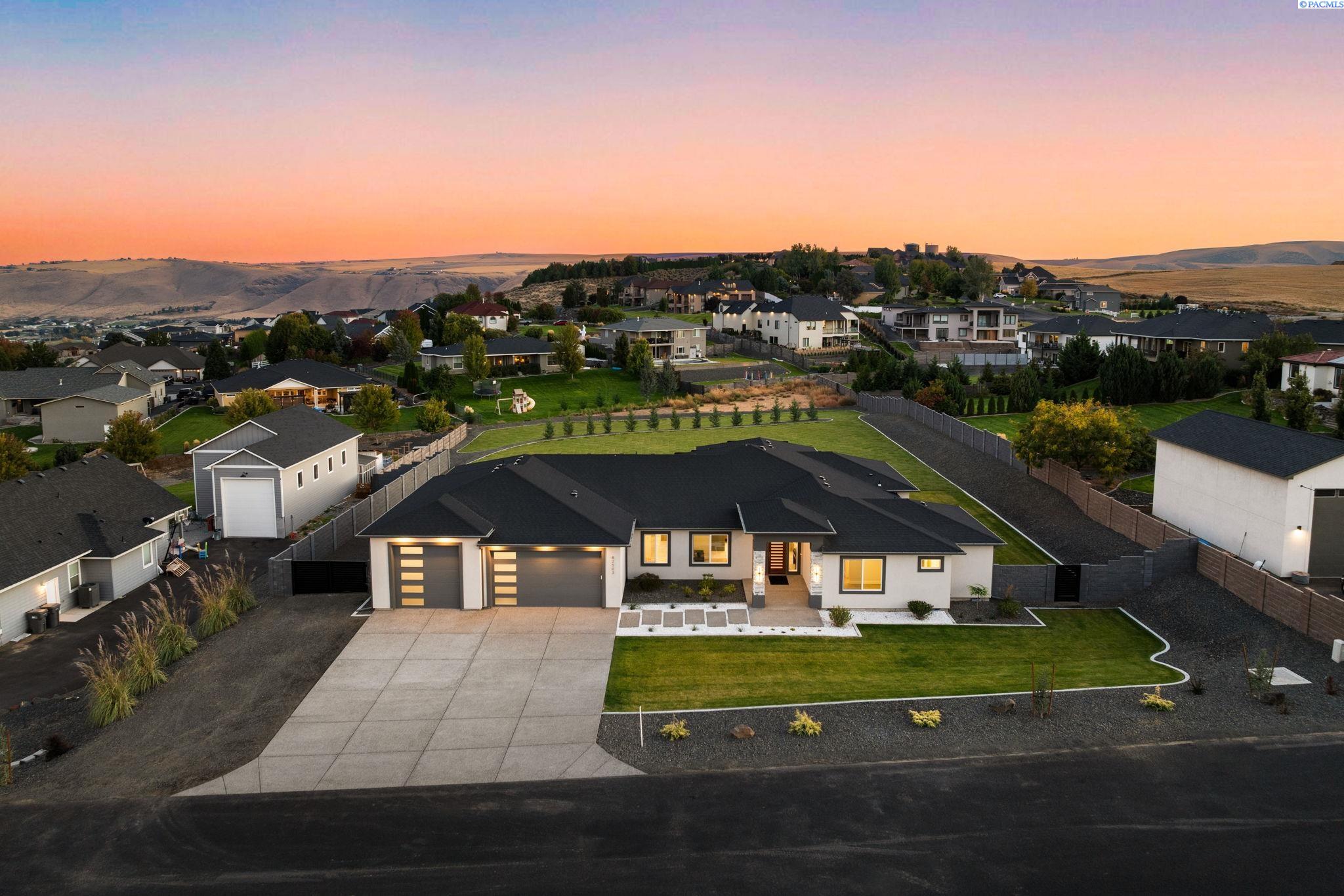 Wallowa Rd, Kennewick, Washington 99338, 4 Bedrooms Bedrooms, 0 ,5 BathroomsBathrooms,Houses,For Sale,Wallowa Rd,0,288334