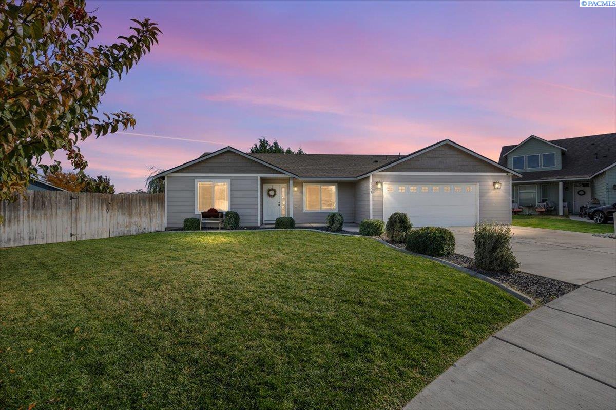 Tyler Ct, Pasco, Washington 99301, 4 Bedrooms Bedrooms, 0 ,2 BathroomsBathrooms,Houses,For Sale,Tyler Ct,0,288337