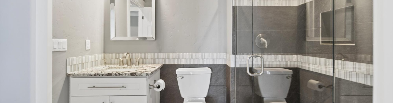 49th Ave, Kennewick, Washington 99337, 5 Bedrooms Bedrooms, 0 ,5 BathroomsBathrooms,Houses,For Sale,49th Ave,0,288351