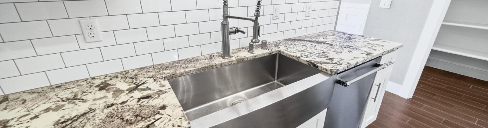 49th Ave, Kennewick, Washington 99337, 5 Bedrooms Bedrooms, 0 ,5 BathroomsBathrooms,Houses,For Sale,49th Ave,0,288351