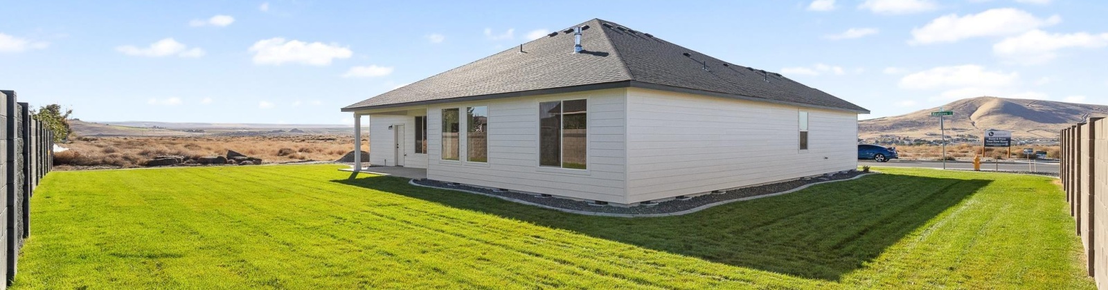 Miraflores Ave., West Richland, Washington 99353, 3 Bedrooms Bedrooms, 0 ,2 BathroomsBathrooms,Houses,For Sale,Miraflores Ave.,0,288350