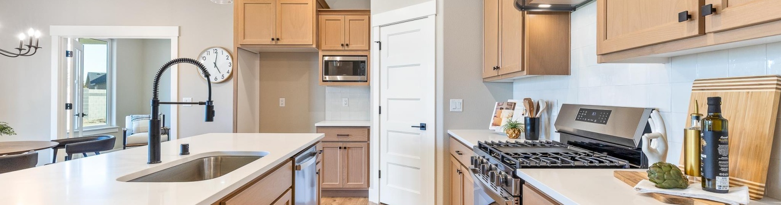 Miraflores Ave., West Richland, Washington 99353, 3 Bedrooms Bedrooms, 0 ,2 BathroomsBathrooms,Houses,For Sale,Miraflores Ave.,0,288350