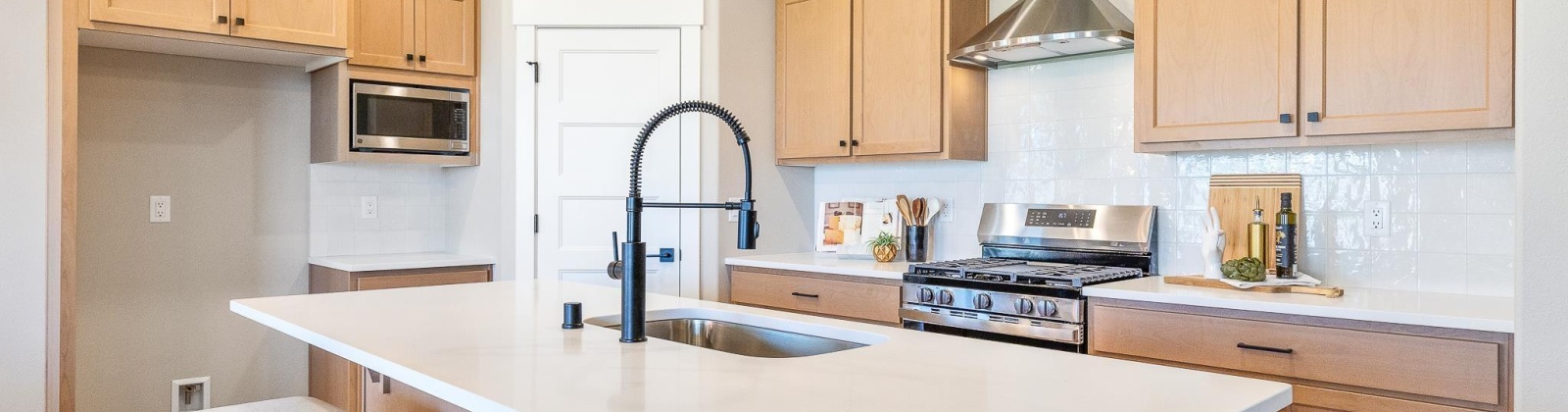 Miraflores Ave., West Richland, Washington 99353, 3 Bedrooms Bedrooms, 0 ,2 BathroomsBathrooms,Houses,For Sale,Miraflores Ave.,0,288350