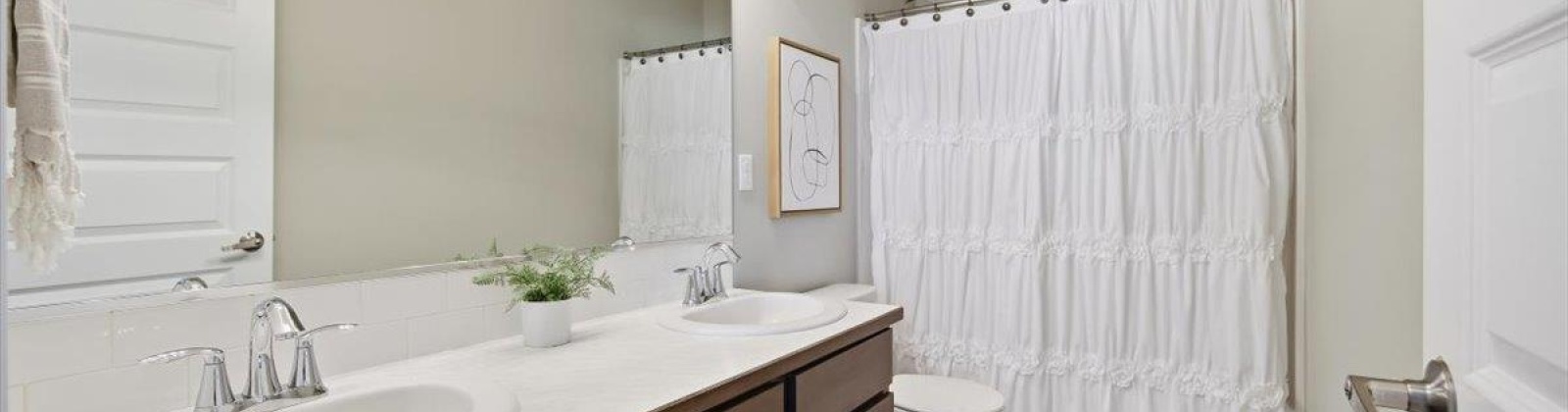 Tyre Dr, Pasco, Washington 99301, 4 Bedrooms Bedrooms, 0 ,3 BathroomsBathrooms,Houses,For Sale,Tyre Dr,0,288342