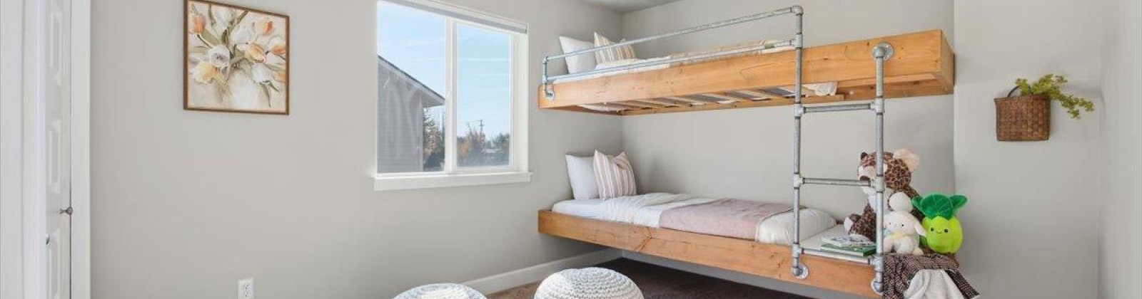 Tyre Dr, Pasco, Washington 99301, 4 Bedrooms Bedrooms, 0 ,3 BathroomsBathrooms,Houses,For Sale,Tyre Dr,0,288342