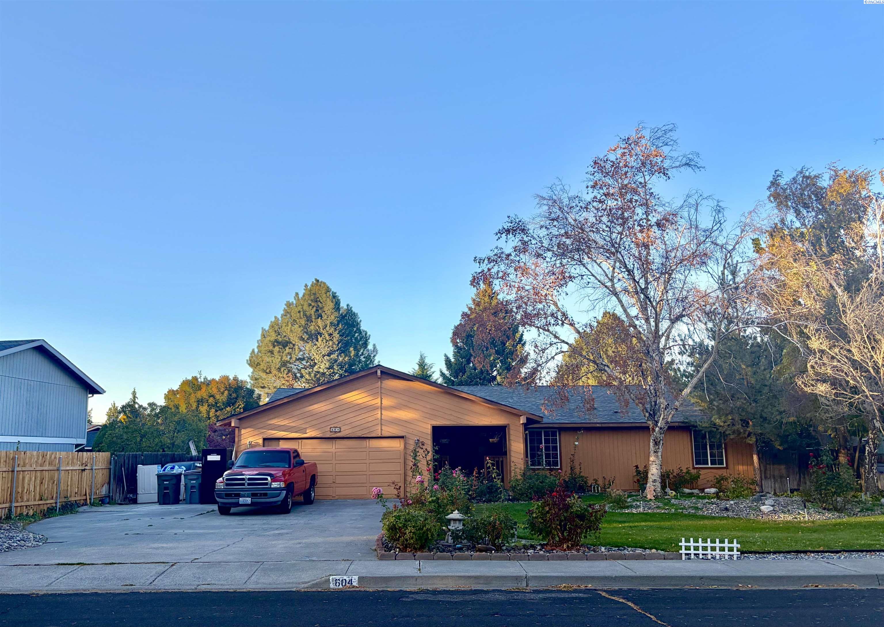 Linda Ct, Richland, Washington 99352, 4 Bedrooms Bedrooms, 0 ,2 BathroomsBathrooms,Houses,For Sale,Linda Ct,0,288374