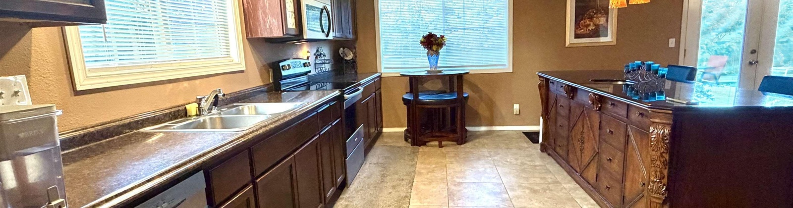 Linda Ct, Richland, Washington 99352, 4 Bedrooms Bedrooms, 0 ,2 BathroomsBathrooms,Houses,For Sale,Linda Ct,0,288374