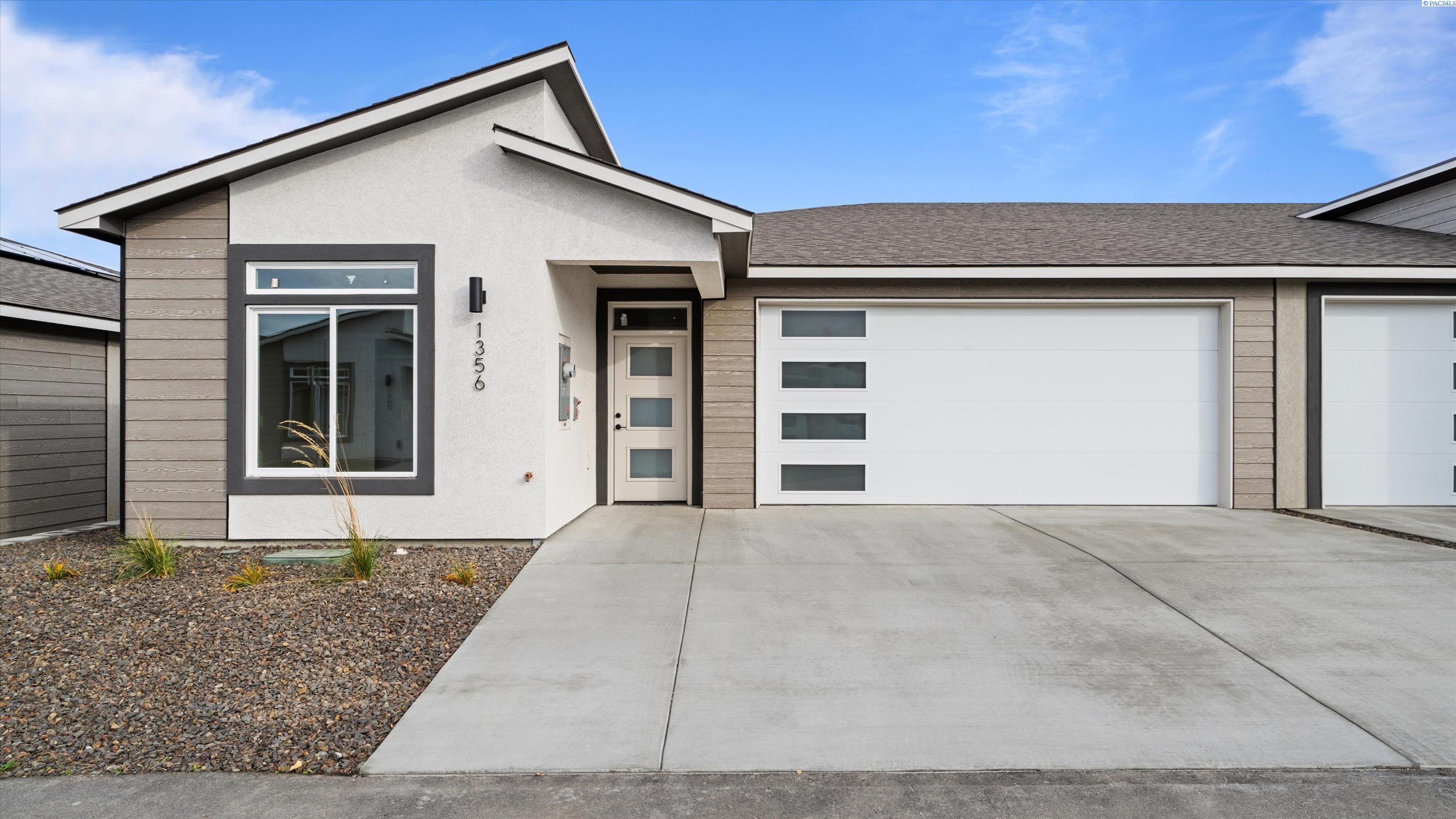 Kalani Ct, West Richland, Washington 99353, 3 Bedrooms Bedrooms, 0 ,2 BathroomsBathrooms,Condos/townhomes,For Sale,Kalani Ct,0,288382