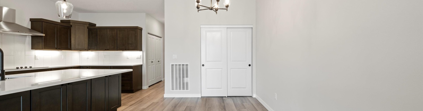 Kalani Ct, West Richland, Washington 99353, 2 Bedrooms Bedrooms, 0 ,2 BathroomsBathrooms,Condos/townhomes,For Sale,Kalani Ct,0,288385