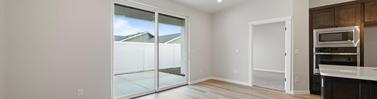 Kalani Ct, West Richland, Washington 99353, 2 Bedrooms Bedrooms, 0 ,2 BathroomsBathrooms,Condos/townhomes,For Sale,Kalani Ct,0,288385