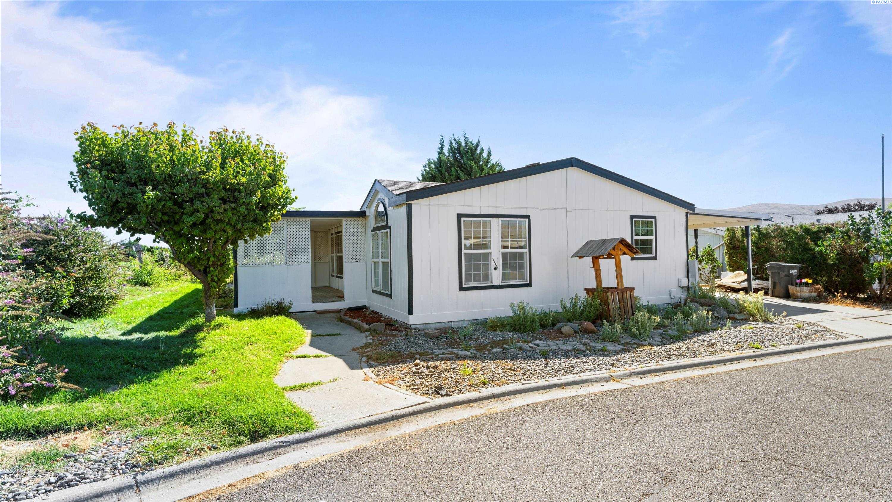 old inland empire, Prosser, Washington 99350, 3 Bedrooms Bedrooms, 0 ,2 BathroomsBathrooms,Manufactured Homes,For Sale,old inland empire,0,286878