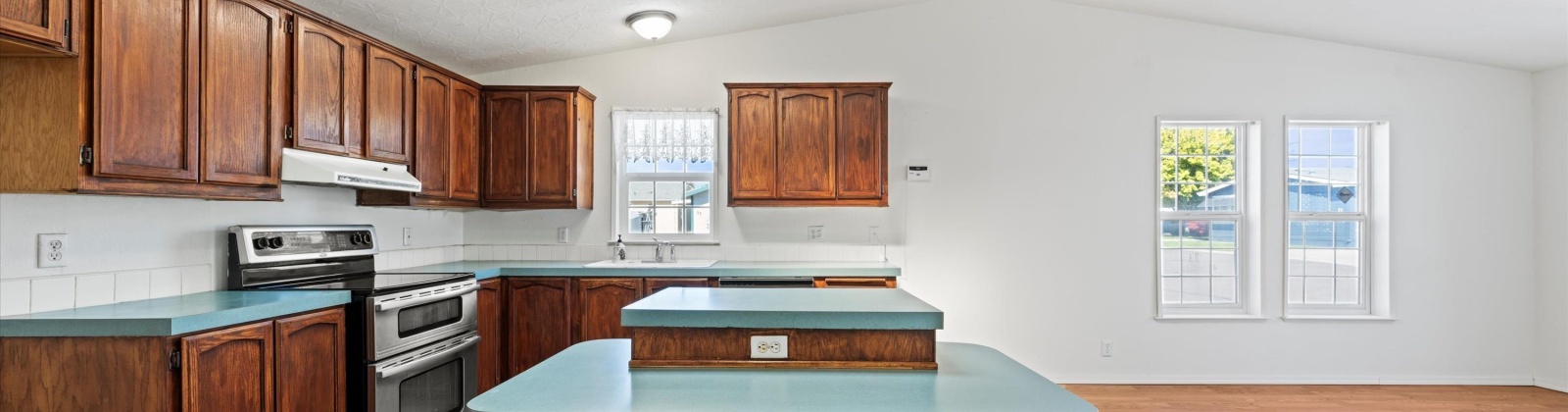 old inland empire, Prosser, Washington 99350, 3 Bedrooms Bedrooms, 0 ,2 BathroomsBathrooms,Manufactured Homes,For Sale,old inland empire,0,286878