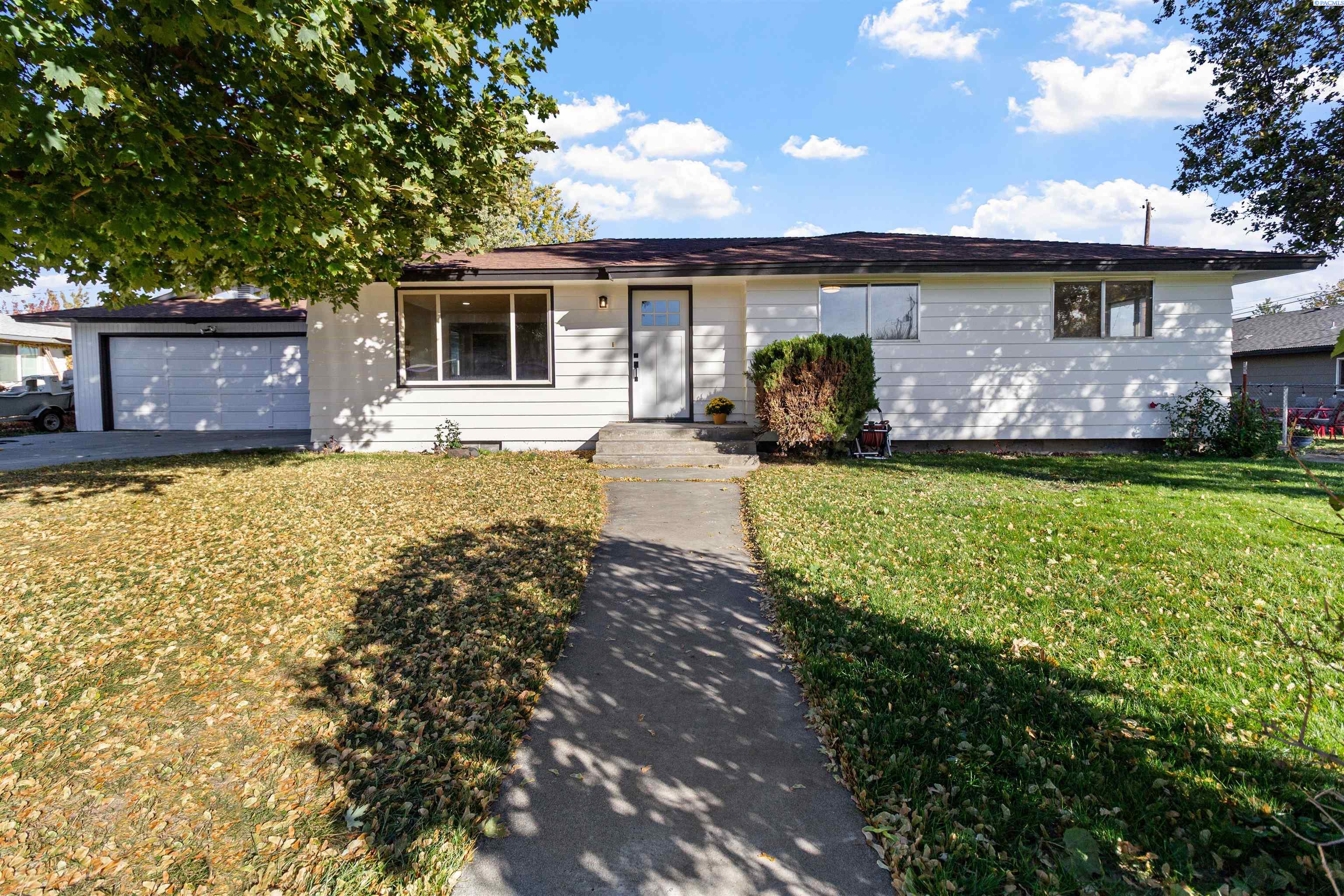17th Ave, Kennewick, Washington 99337, 5 Bedrooms Bedrooms, 0 ,3 BathroomsBathrooms,Houses,For Sale,17th Ave,0,288398