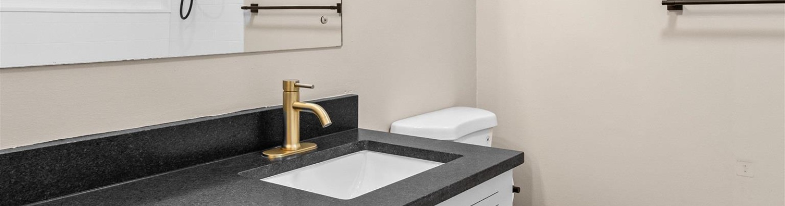 17th Ave, Kennewick, Washington 99337, 5 Bedrooms Bedrooms, 0 ,3 BathroomsBathrooms,Houses,For Sale,17th Ave,0,288398