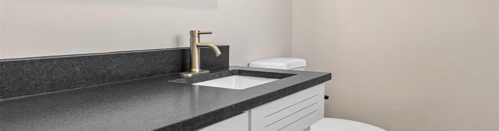 17th Ave, Kennewick, Washington 99337, 5 Bedrooms Bedrooms, 0 ,3 BathroomsBathrooms,Houses,For Sale,17th Ave,0,288398