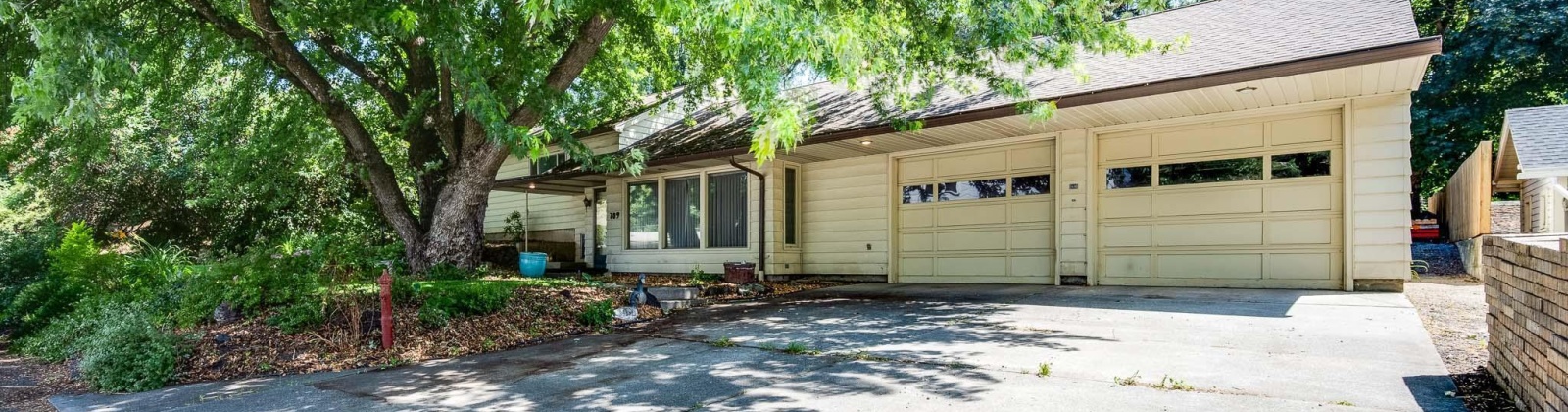Mill St., Colfax, Washington 99111, 3 Bedrooms Bedrooms, 0 ,2 BathroomsBathrooms,Houses,For Sale,Mill St.,0,288396
