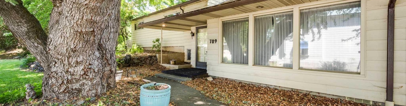Mill St., Colfax, Washington 99111, 3 Bedrooms Bedrooms, 0 ,2 BathroomsBathrooms,Houses,For Sale,Mill St.,0,288396