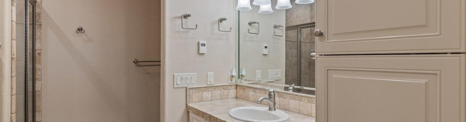 Irving St., Kennewick, Washington 99338, 4 Bedrooms Bedrooms, 0 ,6 BathroomsBathrooms,Houses,For Sale,Irving St.,0,288416