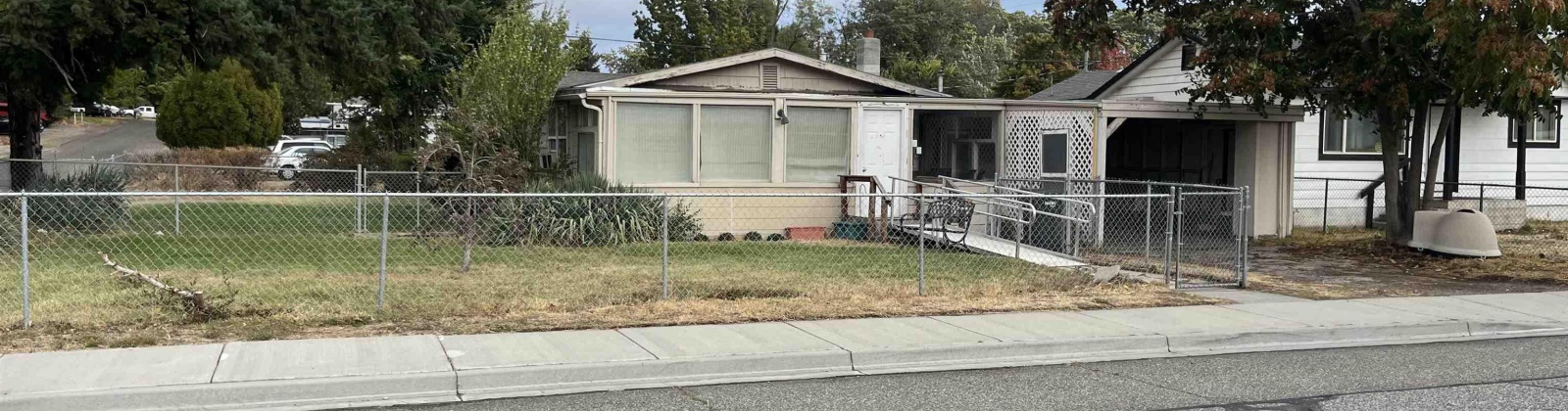 Deer St, West Richland, Washington 99353, 2 Bedrooms Bedrooms, 0 ,1 BathroomBathrooms,Houses,For Sale,Deer St,0,288406