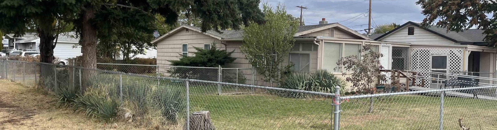 Deer St, West Richland, Washington 99353, 2 Bedrooms Bedrooms, 0 ,1 BathroomBathrooms,Houses,For Sale,Deer St,0,288406