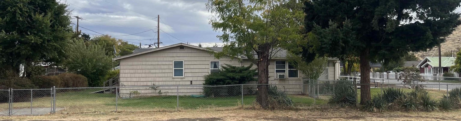 Deer St, West Richland, Washington 99353, 2 Bedrooms Bedrooms, 0 ,1 BathroomBathrooms,Houses,For Sale,Deer St,0,288406