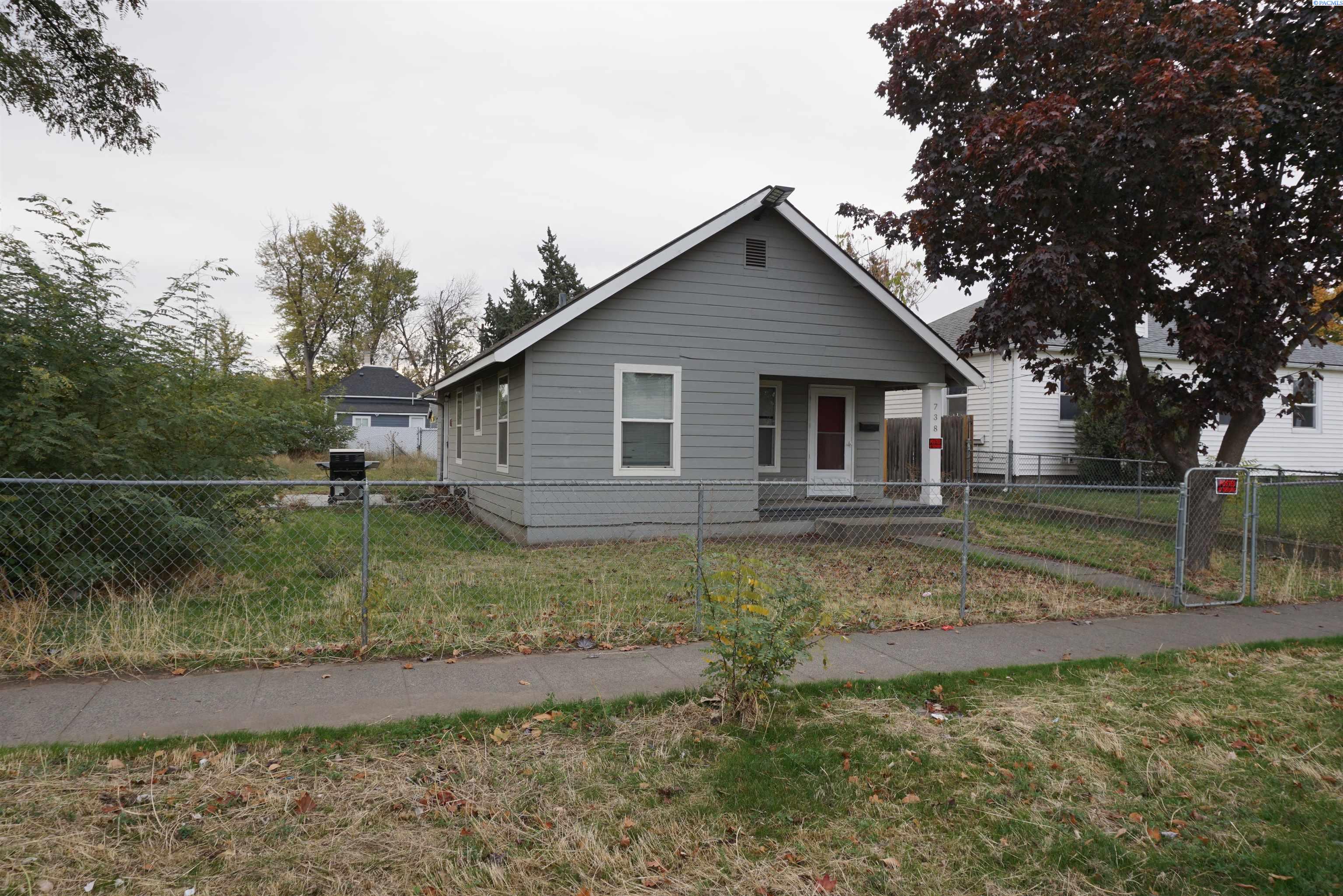9th Ave, Walla Walla, Washington 99362, 2 Bedrooms Bedrooms, 0 ,1 BathroomBathrooms,Houses,For Sale,9th Ave,0,288412 9th Ave, Walla Walla, Washington 99362, 2 Bedrooms Bedrooms, 0 ,1 BathroomBathrooms,Houses,For Sale,9th Ave,0,288412