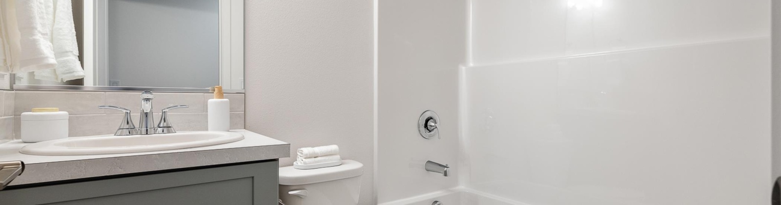 Quay St, Kennewick, Washington 99338, 3 Bedrooms Bedrooms, 0 ,2 BathroomsBathrooms,Houses,For Sale,Quay St,0,288410