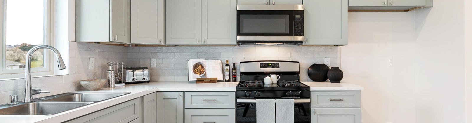 Quay St, Kennewick, Washington 99338, 3 Bedrooms Bedrooms, 0 ,2 BathroomsBathrooms,Houses,For Sale,Quay St,0,288410