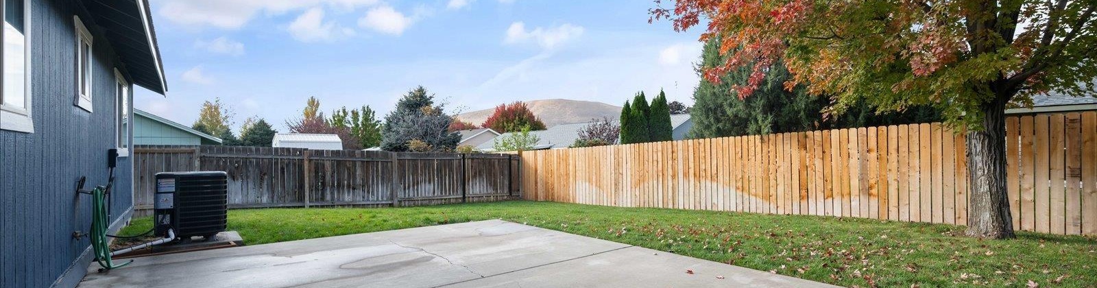 Iris Street, West Richland, Washington 99353, 3 Bedrooms Bedrooms, 0 ,2 BathroomsBathrooms,Houses,For Sale,Iris Street,0,288408