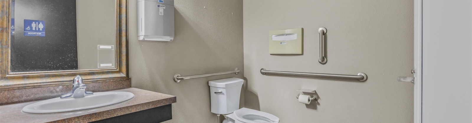 Clearwater Ave - Ste 104, Kennewick, Washington 99336, 0 , 0 ,41 BathroomsBathrooms,Commercial,For Sale,Clearwater Ave - Ste 104,0,288418
