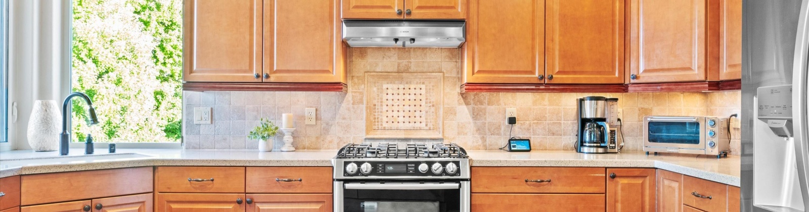 6th Avenue, Kennewick, Washington 99336, 4 Bedrooms Bedrooms, 0 ,3 BathroomsBathrooms,Houses,For Sale,6th Avenue,0,288423