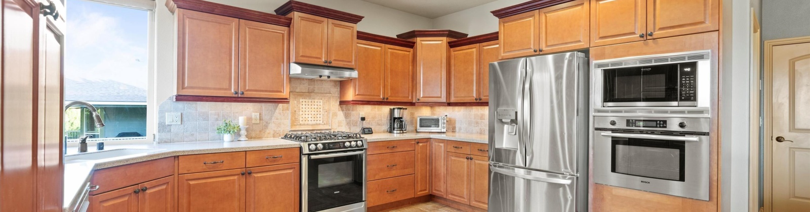6th Avenue, Kennewick, Washington 99336, 4 Bedrooms Bedrooms, 0 ,3 BathroomsBathrooms,Houses,For Sale,6th Avenue,0,288423
