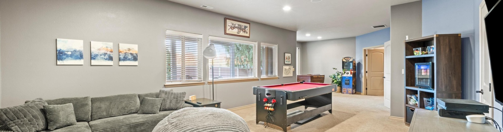 6th Avenue, Kennewick, Washington 99336, 4 Bedrooms Bedrooms, 0 ,3 BathroomsBathrooms,Houses,For Sale,6th Avenue,0,288423